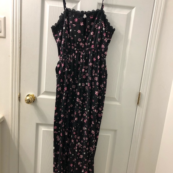 Cupcakes and cashmere Vickie Jumpsuit - Picture 10 of 16